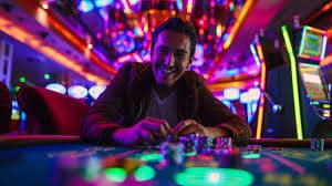 qq8 Esports betting မိုဘိုင်းဖုန်းဖြင့် ဝင်ရောက်ကစားနေသောမြင်ကွင်း